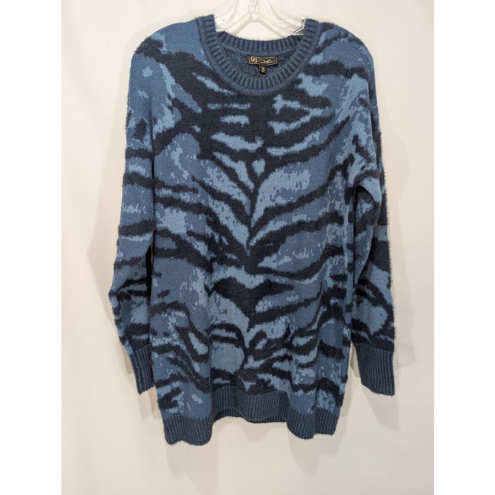 DG2 by Diane Gilman Blue Animal Print Sweater‎ Size M NWT